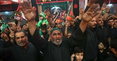 الإيرانيون يشاركون فى احياء أربعينية الحسين فى العراق