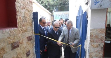 رئيس جامعة حلوان يفتتح المجمع الادارى والسبورات التفاعلية بمدرسة حدائق