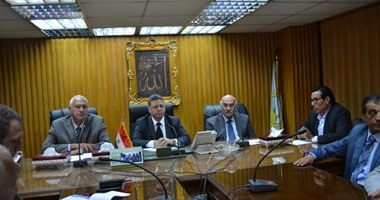 وزير القوى العاملة: قرار لحل أزمة عاملى شركة مصر للغزل والنسيج خلال 48 ساعة