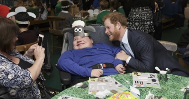 بالصور.. الأمير "هارى" يشارك فى منتدى الجمعيات الخيرية بلندن