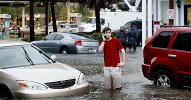 بالصور.. الفيضانات تضرب  شوارع " تشارلستون" بولاية كارولاينا