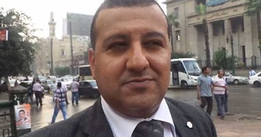 بالفيديو.. مواطن لمحافظ القاهرة :"الزبالة فى كل مكان "