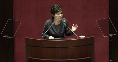 بالصور.. رئيسة كوريا الجنوبية تلقى خطاباً بالبرلمان لكشف ميزانية الدولة