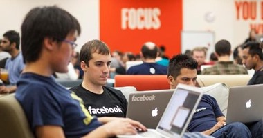 قراران لـ"فيس بوك" يثيران غضب الموظفين.. إنترنت بطىء ومفيش آى فون