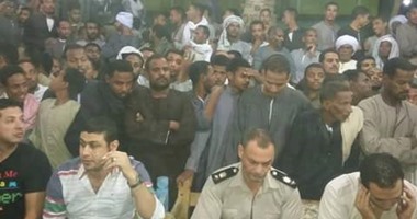 أنصار مرشح خاسر ينهون تجمهرهم احتجاجا على نتيجة الانتخابات بإدفو