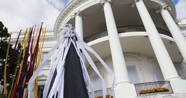 بالصور..البيت الأبيض يستعد للإحتفال بـ" الهالوين " فى واشنطن