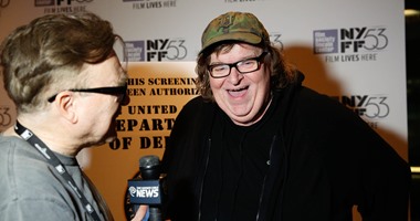بالصور..مايكل مور وارنو ديسبليشن أبرز الحضور بـ"New York Film Festival"