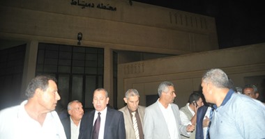 وزير النقل يمنح "السكة الحديد"مهلة شهرًا لتوصيل المياه والكهرباء للقطارات