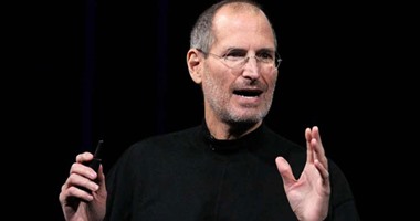 بيع طلب توظيف قدمه ستيف جوبز قبل 48 عاما بـ147 ألف دولار فى مزاد علنى