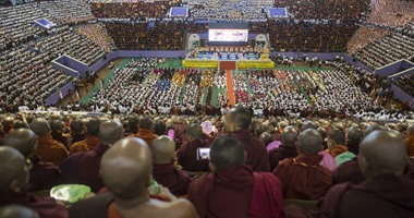بالصور.. احتفالات للرهبان البوذيين بمناسبة صدور مشاريع قوانين خاصة بهم