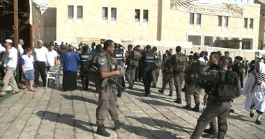 الجيش الإسرائيلى يطلق الرصاص على الفلسطينيين فى منطقة بيت إيل 