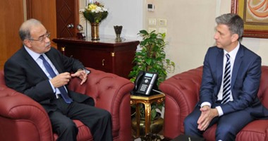 بالصور.. رئيس الوزراء يستقبل سفير قبرص بالقاهرة لبحث دعم العلاقات الثنائية
