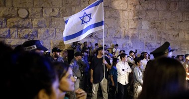 بالفيديو والصور.. مئات اليهود يجوبون القدس صارخين: الموت للعرب والمسلمين