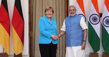 بالصور.. ميركل تلتقى رئيس وزراء الهند و تزور النصب التذكارى للمهاتما غاندى