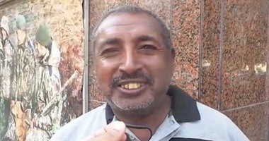 بالفيديو.. مواطن لمحافظ أسوان: "مفيش اهتمام بالطرق فى المحافظة"