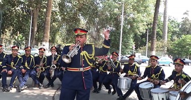 طائرات الرافال تحلق بسماء جامعة القاهرة وفرق موسيقية للاحتفال بذكرى أكتوبر