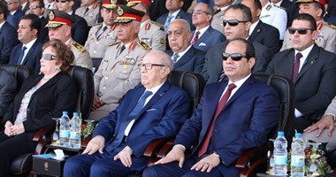 بحضور الرئيس التونسى.. السيسى يشهد احتفالات أكتوبر