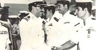صحافة المواطن.. قارئ يرسل صورة والده أثناء حصوله على نوط الشجاعة بعد أكتوبر