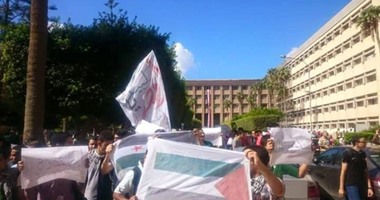 بالصور.. طلاب الإخوان يعاودون التظاهر بـ"هندسة الإسكندرية"