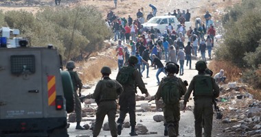 إصابة 7 فلسطينيين فى مواجهات مع جيش الاحتلال الإسرائيلى فى بيت لحم