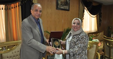 رئيسة الإذاعة المصرية تزور الوادى الجديد لافتتاح مكتب فرعى بالفرافرة