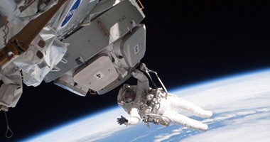 "ناسا" تعتزم القيام بعملية سير فى الفضاء خارج محطة الفضاء لإصلاح كمبيوتر