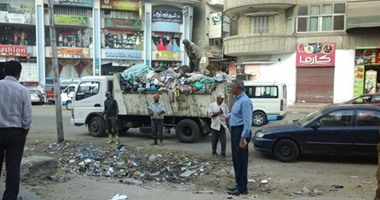 بالصور.. محافظ دمياط يستجيب لـ"اليوم السابع" ويتابع  سير أعمال النظافة