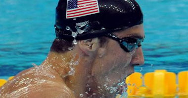 قصة ميدالية أولمبية.. ذهبيات مايكل فيليبس تمنح السباح الأمريكى لقب "دلفين"