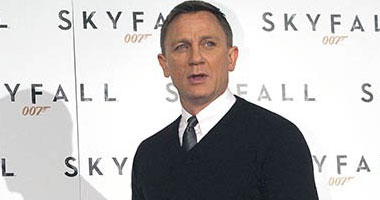 بالصور.. ناعومى هاريس ودانيال كريج يحضران مؤتمر "Skyfall"