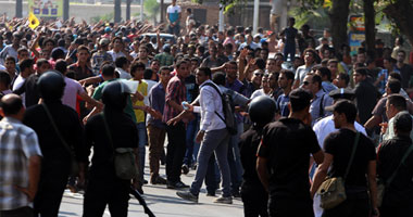 فرنسا تنصح رعاياها فى مصر بالابتعاد عن أماكن التظاهر