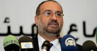 الإئتلاف السورى يعيد انتخاب أحمد طعمة رئيس للحكومه