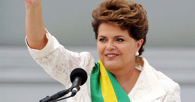 استطلاع: رئيسة البرازيل تتقدم على منافسها قبل الانتخابات