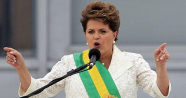 رئيسة البرازيل تلتقى بممثلين عن الشباب المحتجين