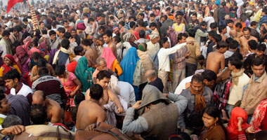 مقتل شخص واحتراق خيام فى فعاليات مهرجان "كومبه" الهندى