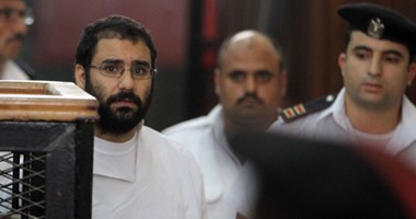 بدء محاكمة علاء عبد الفتاح و24 متهمًا فى قضية "أحداث مجلس الشورى"