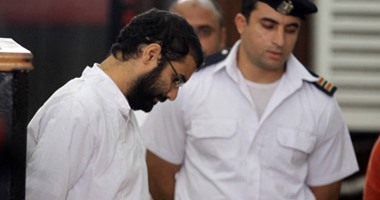 استئناف محاكمة علاء عبد الفتاح وآخرين فى قضية "أحداث الشورى "