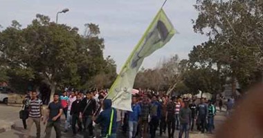 طلاب الإخوان ينظمون مسيرة بالمجمع النظرى بجامعة الإسكندرية