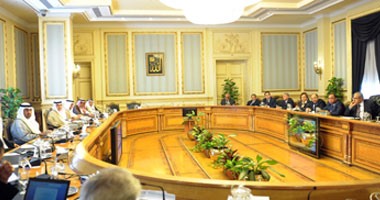 محلب يعقد جلسة مباحثات "مصرية – سعودية" بحضور 3 وزراء