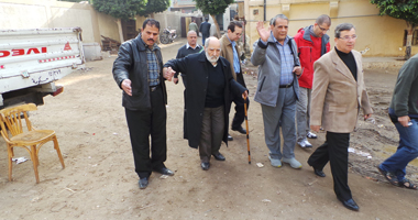 "النور": هل ستدفع طوابير الاستفتاء المشايخ خارج مصر لقراءة الواقع؟ 