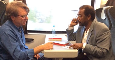 طارق الطيب يشارك فى تجربة جديدة. . قراءة أدبية فى قطارات النمسا