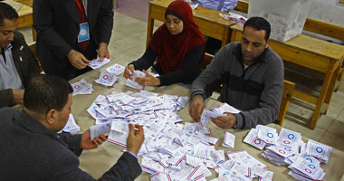 826 صوتا بـ"نعم" و8 بـ"لا" بلجنة مدرسة ثمرة التوفيقية بالأزبكية‎