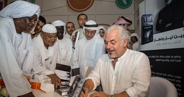 فيليب سكاف يوقع "بين ليل ونهار" فى معرض الشارقة الدولى للكتاب