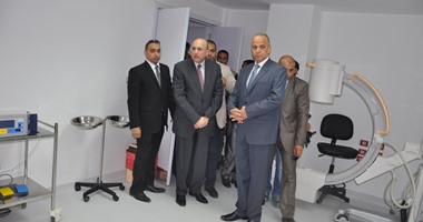 وزير الصحة يفتتح مركز العلاج الطبيعى بمستشفى الخارجة بالوادى الجديد