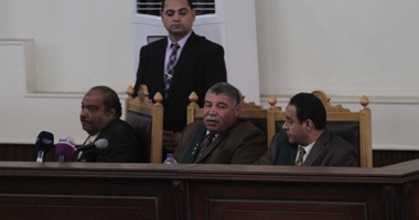 دفاع "متهمى الشورى" يتهم وزير الداخلية بعرض فيديوهات مزورة للمحكمة