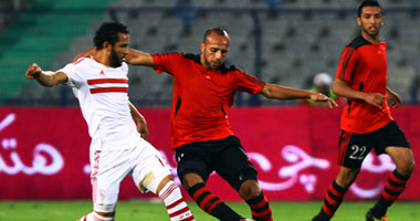 الجماهير تقتحم مباراة الزمالك والحرس والأبيض لا يزال متقدما