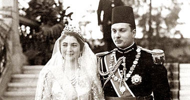 بعد عقد قران حفيدته.. كيف احتفل الملك فاروق بزفافه على الملكة فريدة؟ (صور)