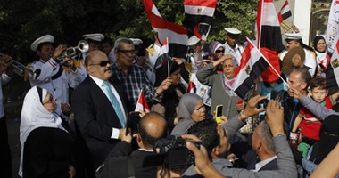بالصور.. وقفة لـ"الحركة الوطنية" و"تحيا مصر" لتأييد الجيش