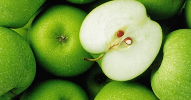 لصحتك.. 10 فوائد للتفاح الأخضر.. يتفوق على "الأحمر" ويقاوم السرطان والروماتيزم وحصوات الكلى ومشكلات الهضم والكبد.. مُفَجِّر للطاقة ويضبط الشهية والوزن ويبيّض البشرة ويستعيد الجمال المفقود