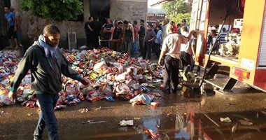 النيران تلتهم محتويات مخزن أغذية ببورسعيد