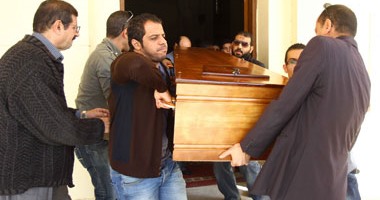 جثمان الروائى محمد ناجى يستقر فى مثواه الأخير بمقابر عائلته بالفيوم